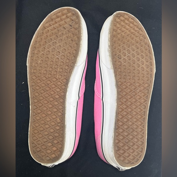 Vans Low Tops Shoes Lot of 2- Pink & Blue - Women’s Size 8.5 & Men’s Size 7 - Picture 4 of 16